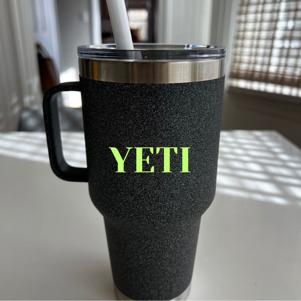 YETI ✨NEW ✨Rambler 35 oz Black Stone BPA Free Insulated Straw Tumbler